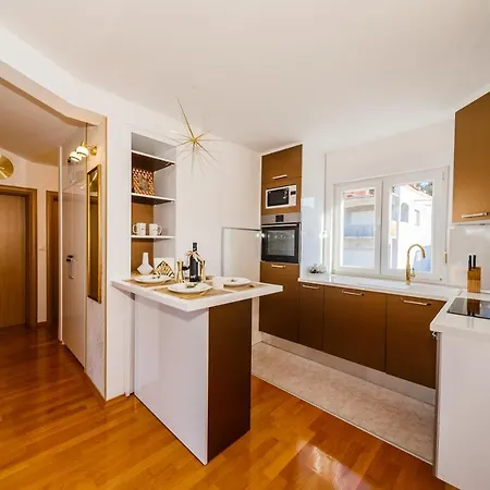 La Perla Apartamento *