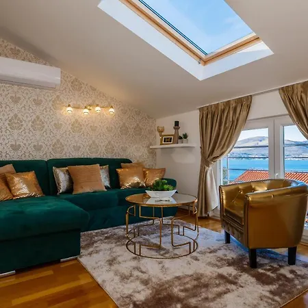 La Perla Apartment