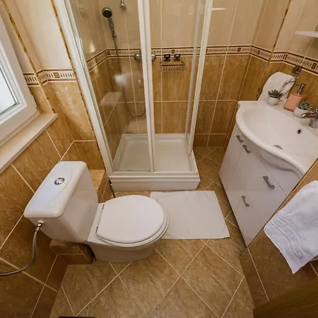 La Perla Apartment *